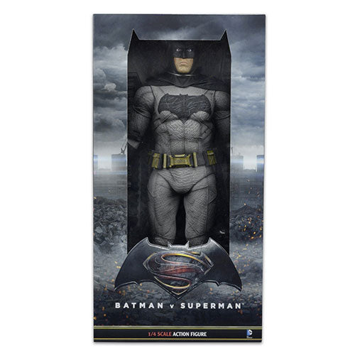 Batman v Superman Dawn of Justice Batman 1:4 Scale Figure